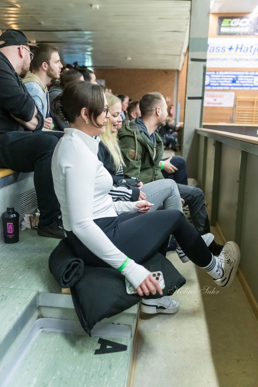 Bild 135 - VR Bank Cup Horst